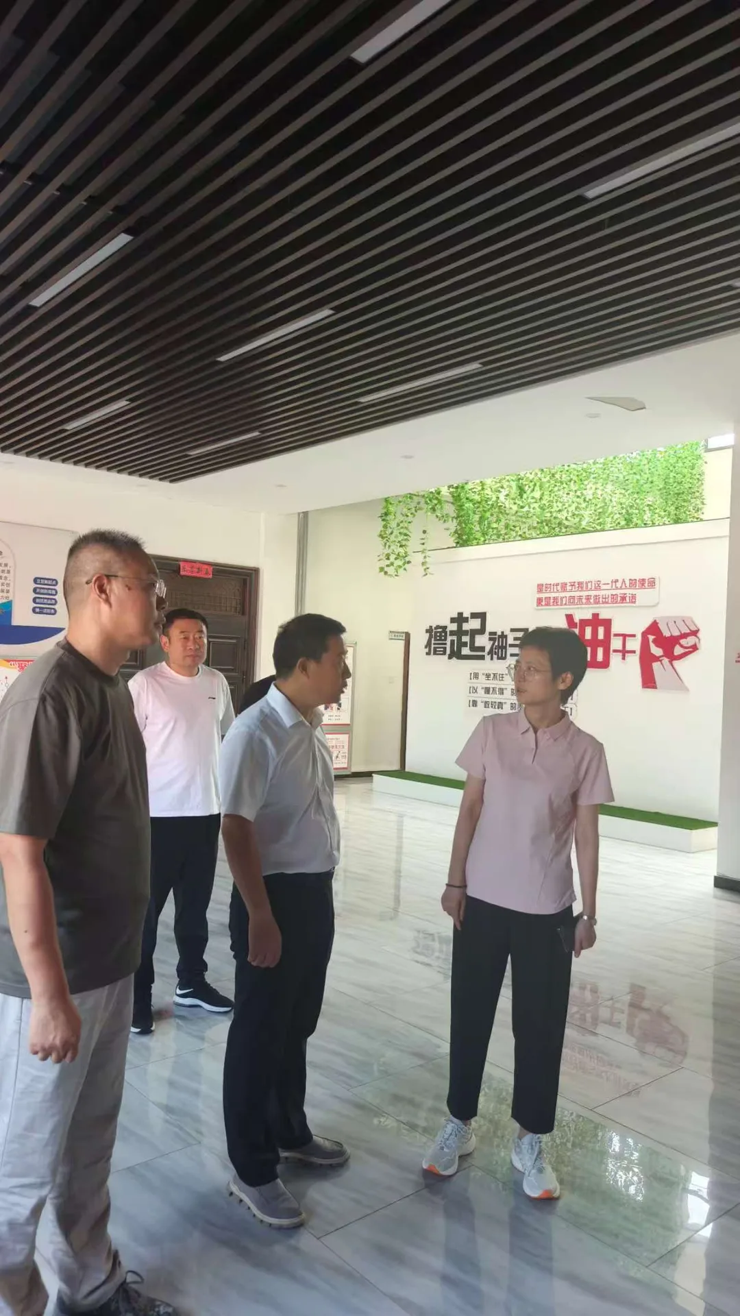 枞阳县委书记杨文萍莅临公司调研指导
